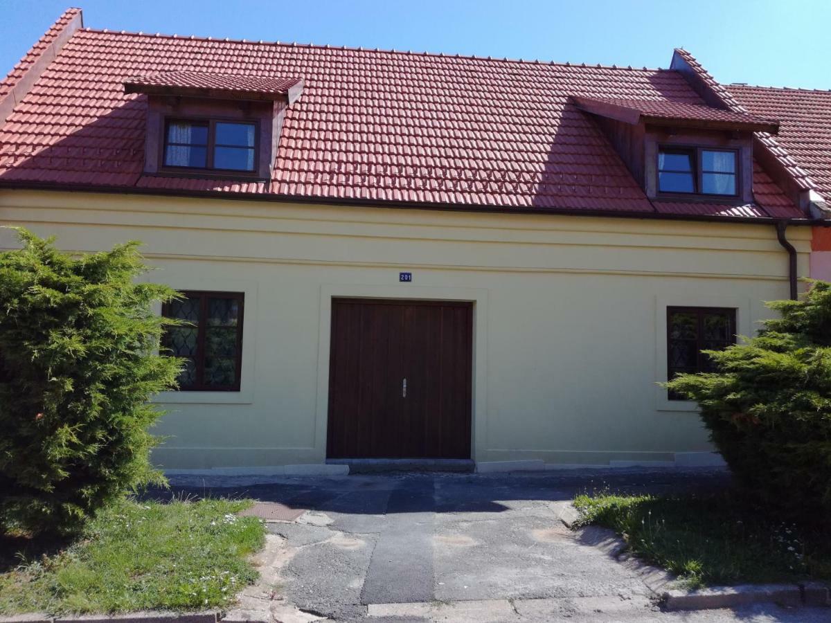 Na Letnim byte Kouřim Eksteriør bilde