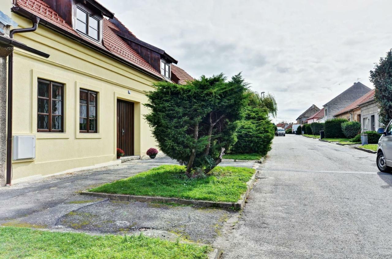 Na Letnim byte Kouřim Eksteriør bilde